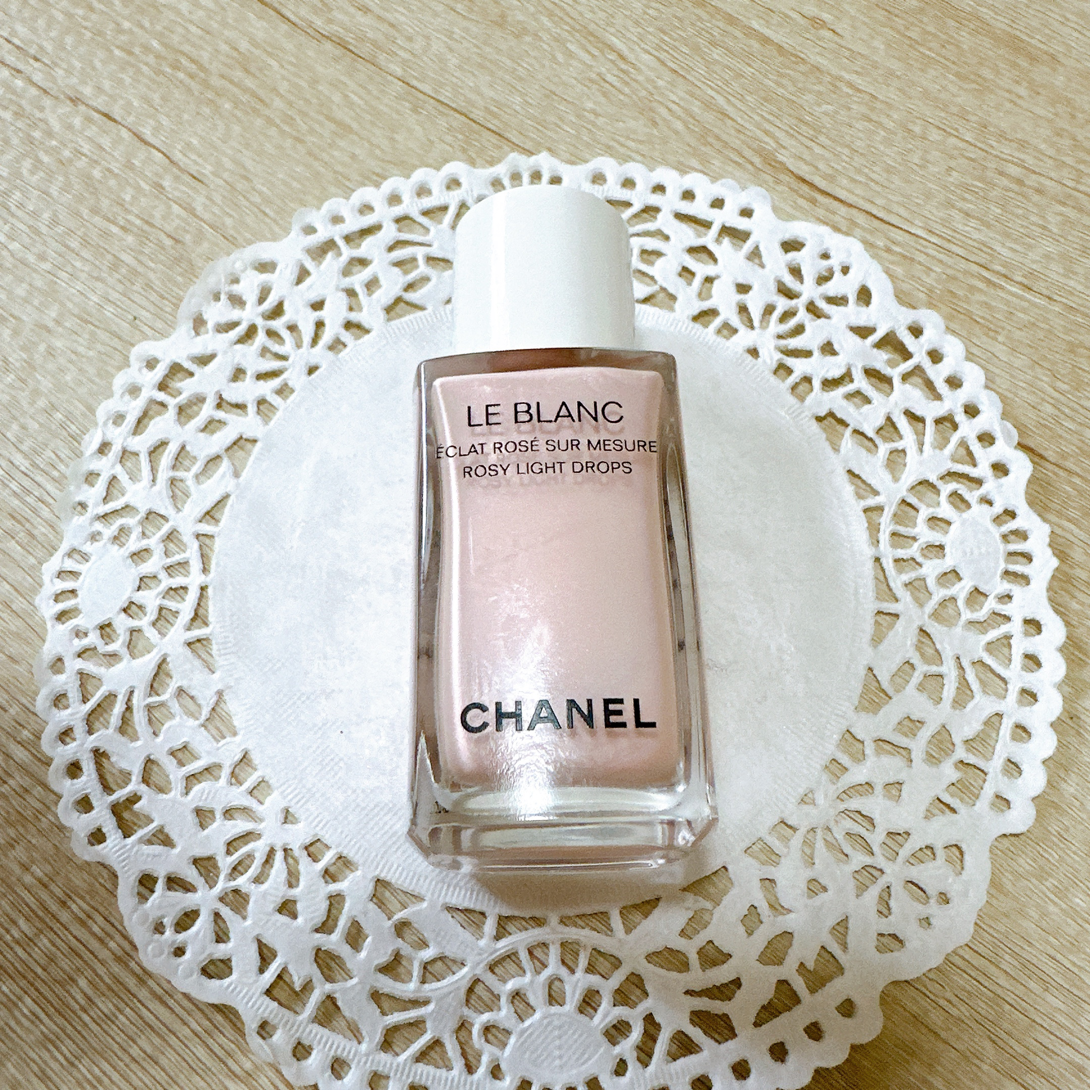 ル ブラン ロージー ドロップス/CHANEL/リキッドハイライトを使ったクチコミ（2枚目）