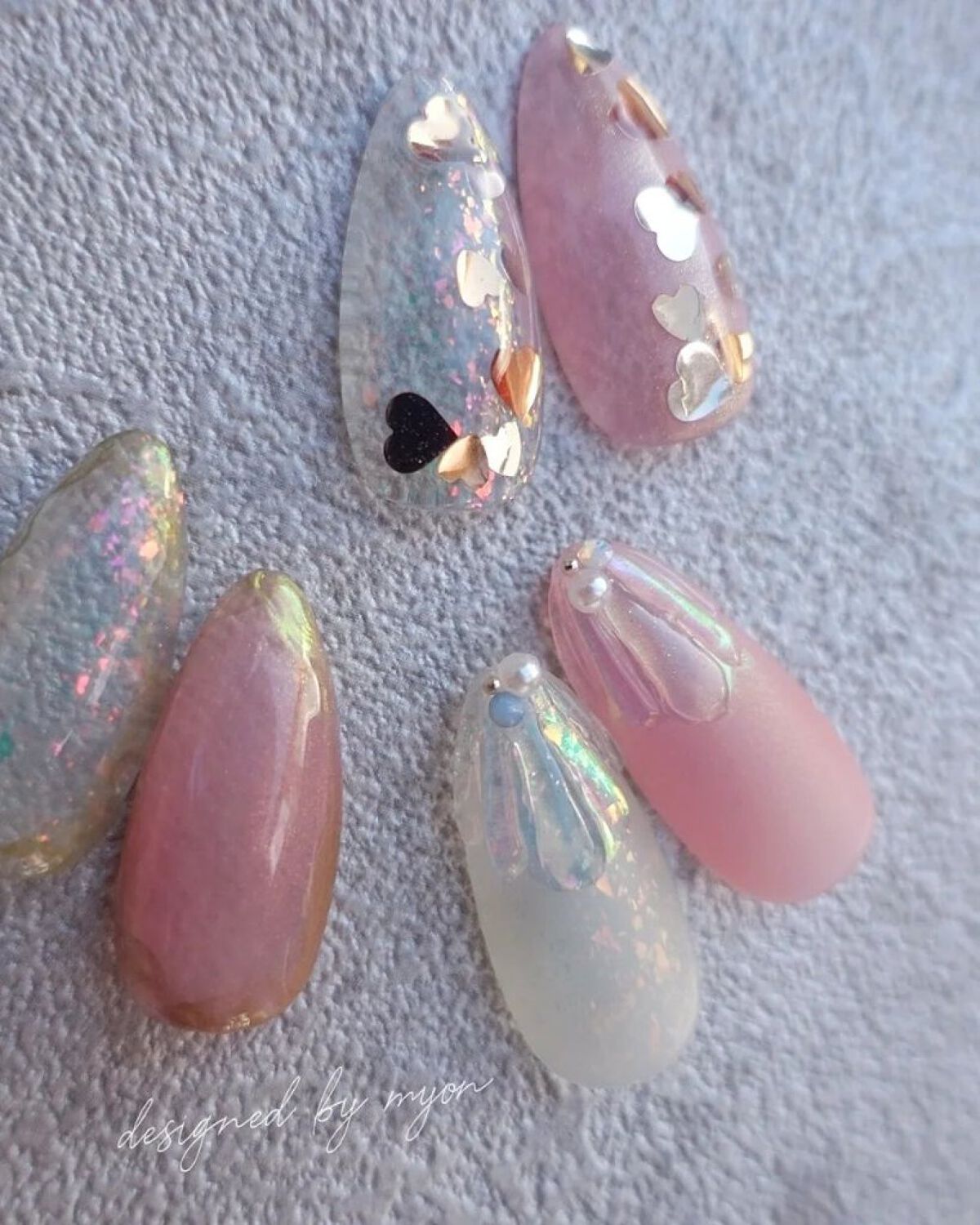 #セルフネイル,#セルフジェルネイル,#マーメイドネイル,#人魚の鱗ネイル,#ぷっくりネイル,#ハートホロネイル,#ホログラムネイル,#オーロラネイル,#夏ネイルのネイルデザイン