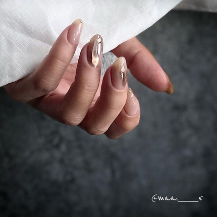 毎日投稿❤︎プチプラで小綺麗な50代を目指す‼️❤︎ on LIPS 「❤︎シンプルミラーニュアンス❤︎くすみイエローっぽいのかな❓と..」(4枚目)