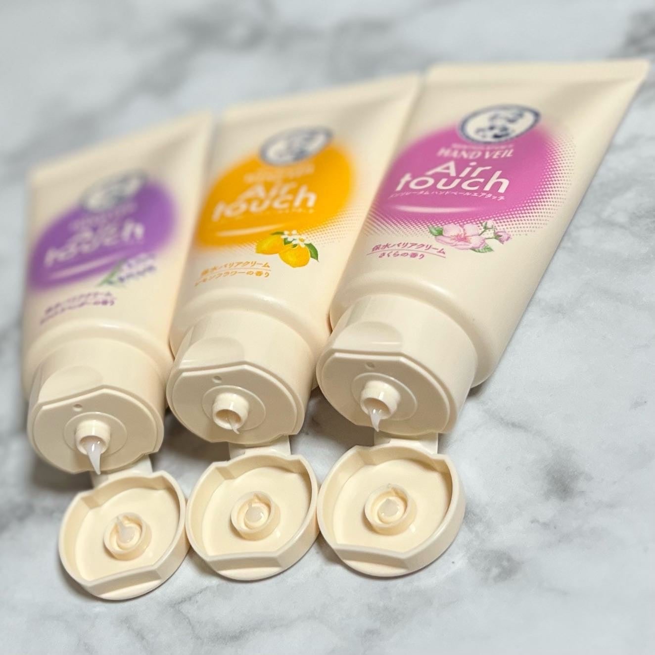 ハンドベールエアタッチ レモンフラワーの香り/メンソレータム/ハンドクリームを使ったクチコミ(4枚目)