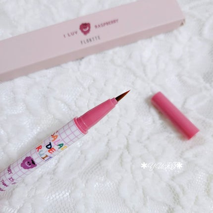 サラダdeフルーツカラーリキッドアイライナーWP 08ラズベリー/FLORTTE/リキッドアイライナーを使ったクチコミ(2枚目)