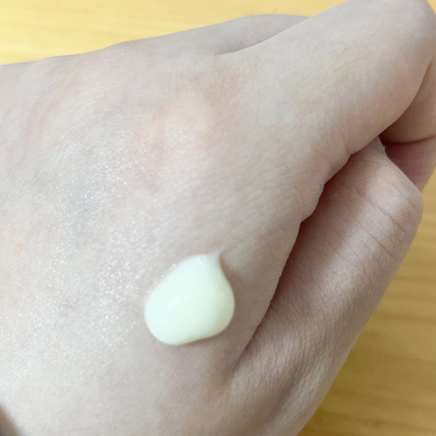 エリクシール ホワイト エンリッチド リンクルホワイトクリーム/エリクシール/アイケア・アイクリームを使ったクチコミ(3枚目)