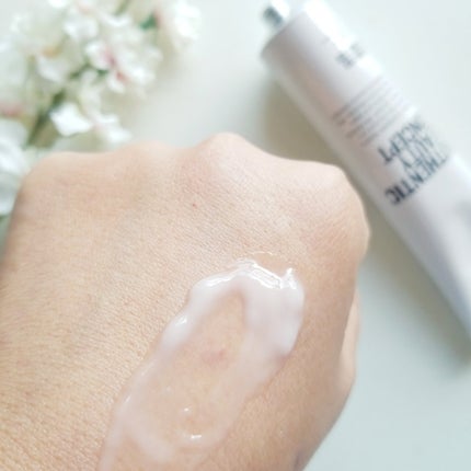 ハンド&ヘア ライトセラム/AUTHENTIC BEAUTY CONCEPT/ハンドクリームを使ったクチコミ(5枚目)