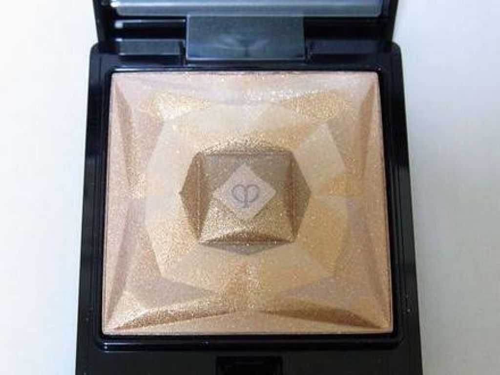 パレットヴィンテージ II/クレ・ド・ポー ボーテ/プレストパウダーを使ったクチコミ(3枚目)