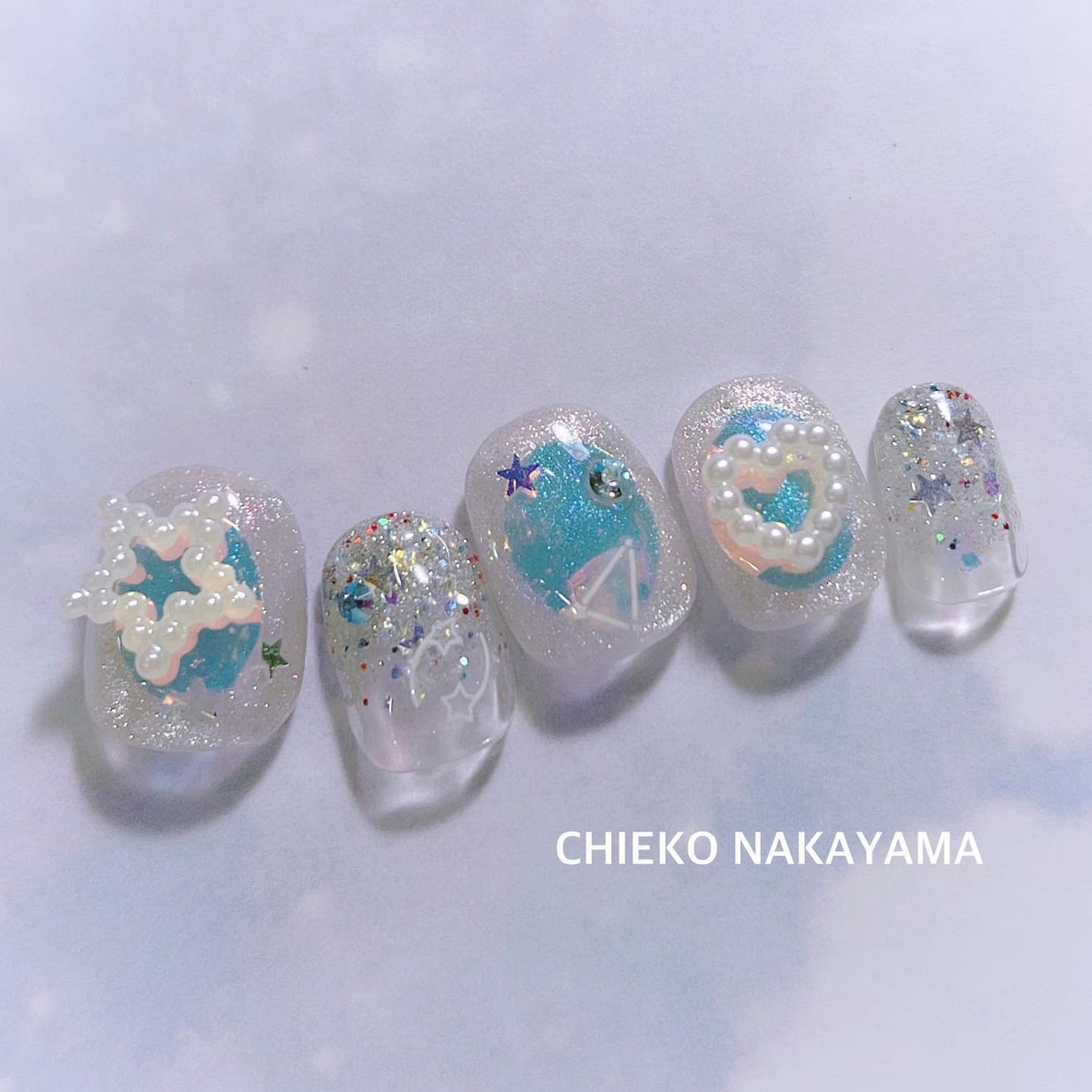 なかやまちえこ on LIPS 「Tanabata.365日ネイル190日め⠀⠀@aby_sha..」(2枚目)