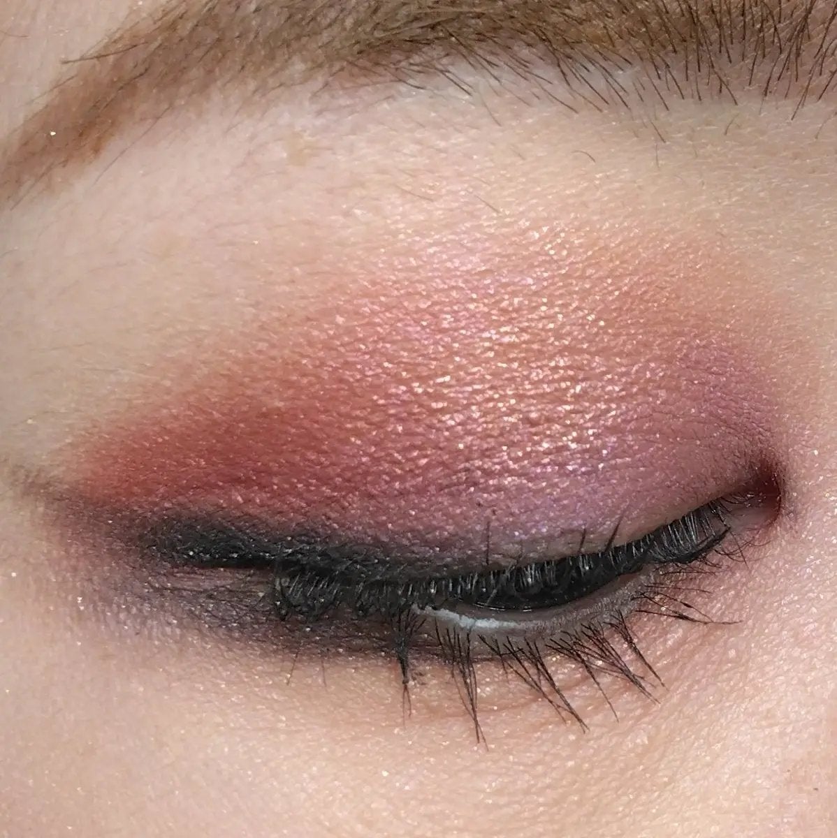 森 on LIPS 「#今日のメイクFENTYBEAUTYSNAPSHADOWHOL..」(4枚目)