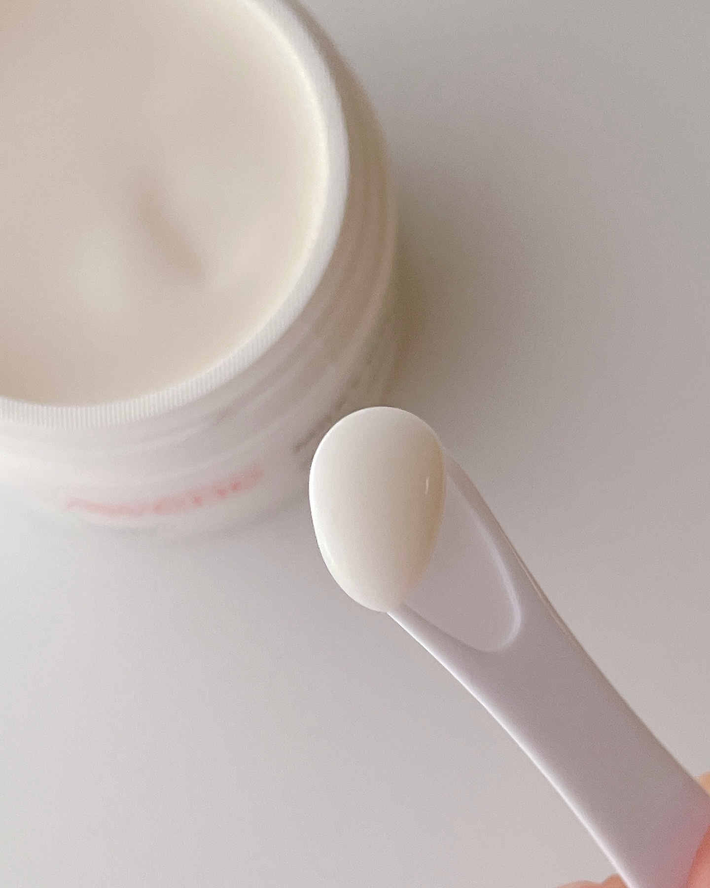 ミルキージェル エンリッチ LF/アベンヌ/フェイスクリームを使ったクチコミ（3枚目）