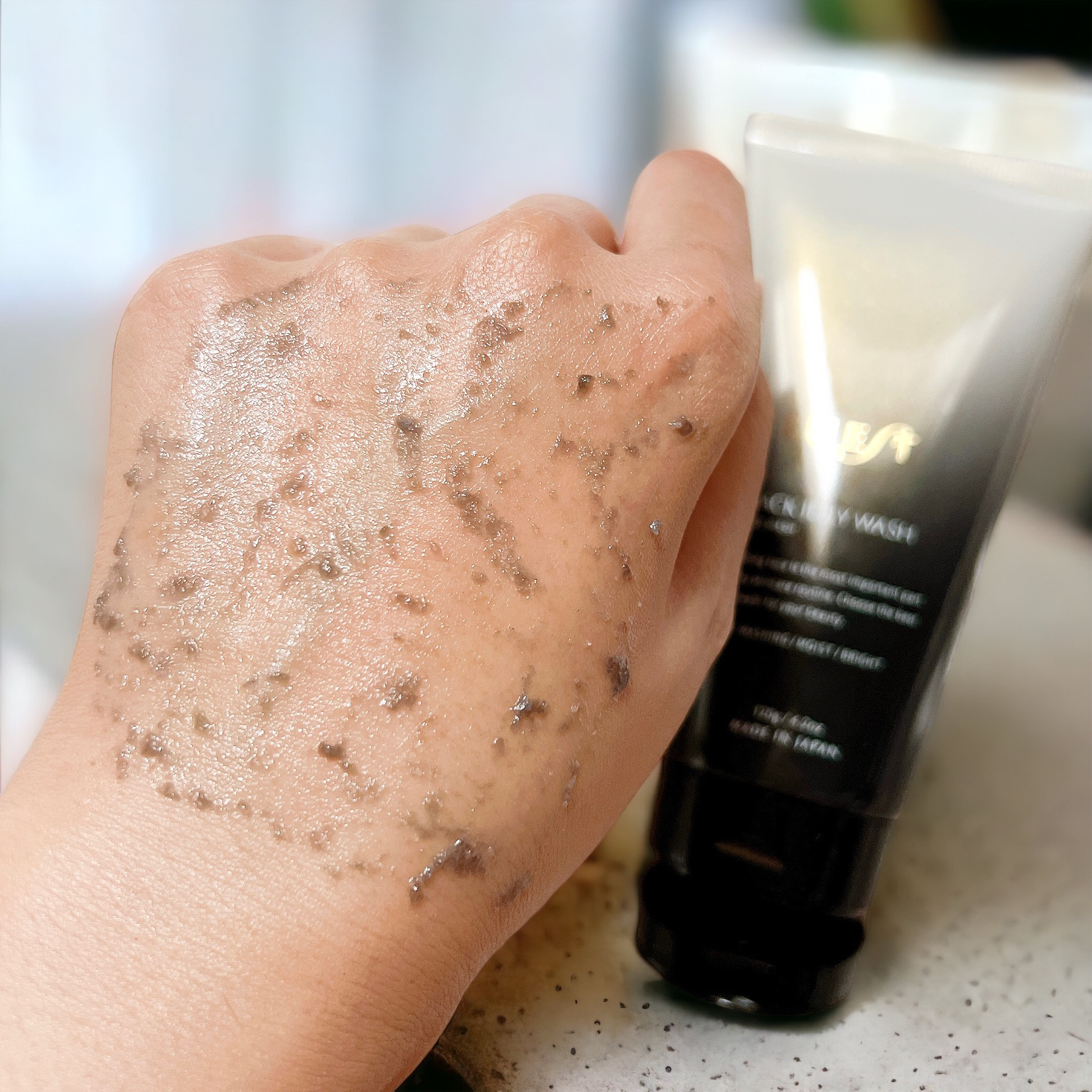 BLACK JELLY WASH（ブラックジェリーウォッシュ）/PLUEST/その他洗顔料を使ったクチコミ（3枚目）