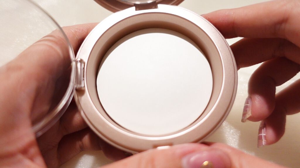 玉女桃花絹糸 プレストフェイスパウダー/花西子/プレストパウダーを使ったクチコミ（3枚目）