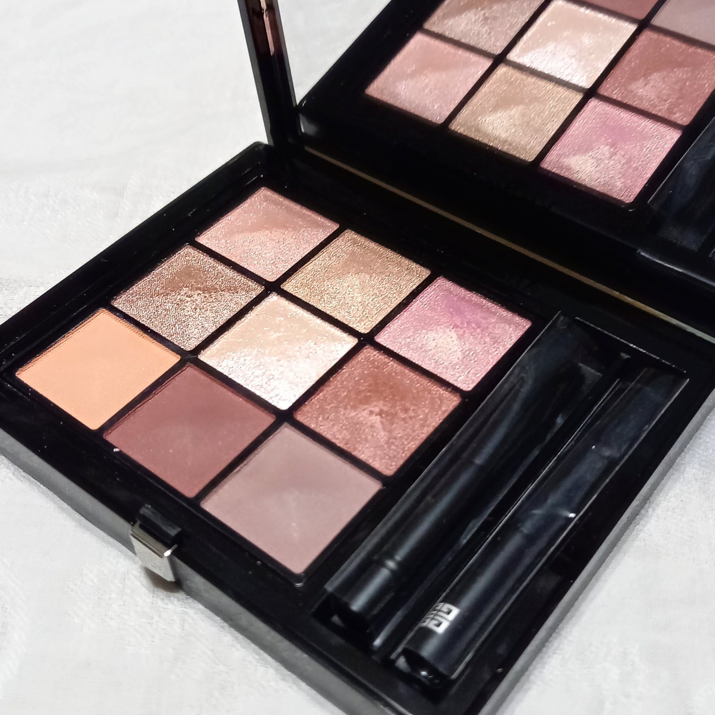 ル・ヌフ・ジバンシイ/GIVENCHY/アイシャドウパレットを使ったクチコミ(2枚目)