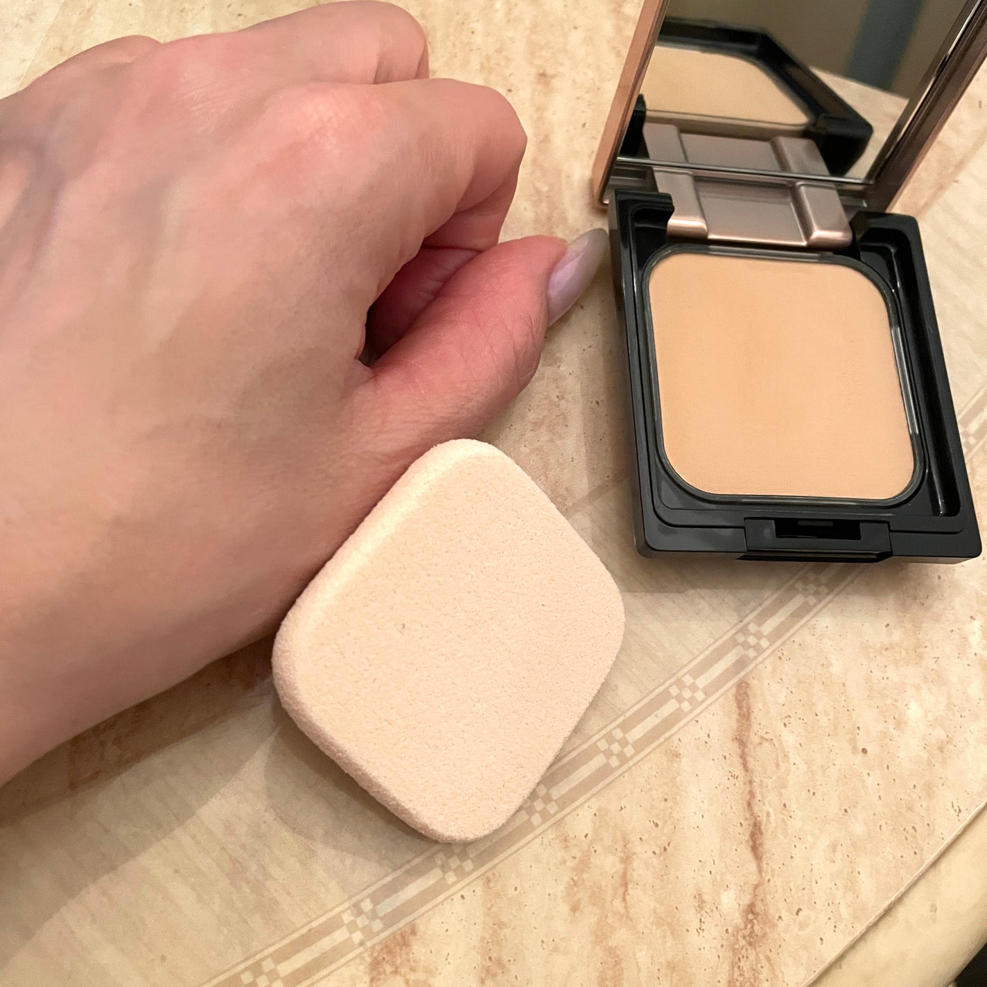 キスミー フェルム シルキーフィットファンデ/キスミー フェルム/パウダーファンデーションを使ったクチコミ(8枚目)