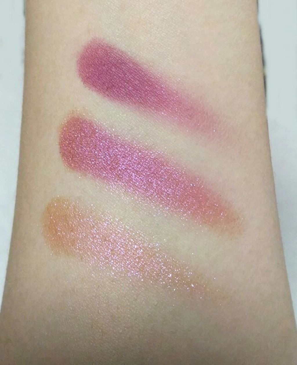 プリズム パウダーアイカラー/リンメル ロンドン/単色アイシャドウを使ったクチコミ（2枚目）