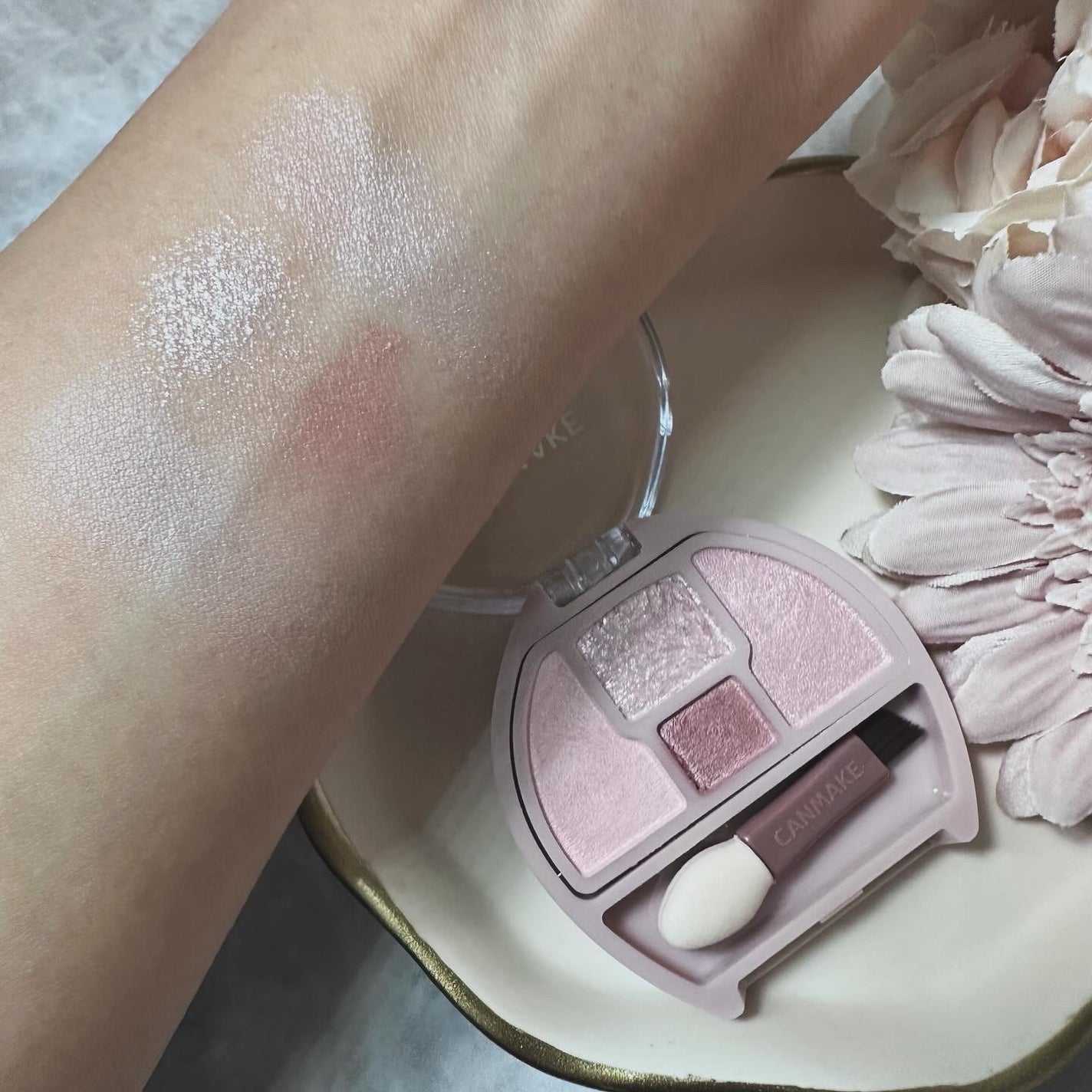 プランぷくコーデアイズ/キャンメイク/パウダーアイシャドウを使ったクチコミ(3枚目)