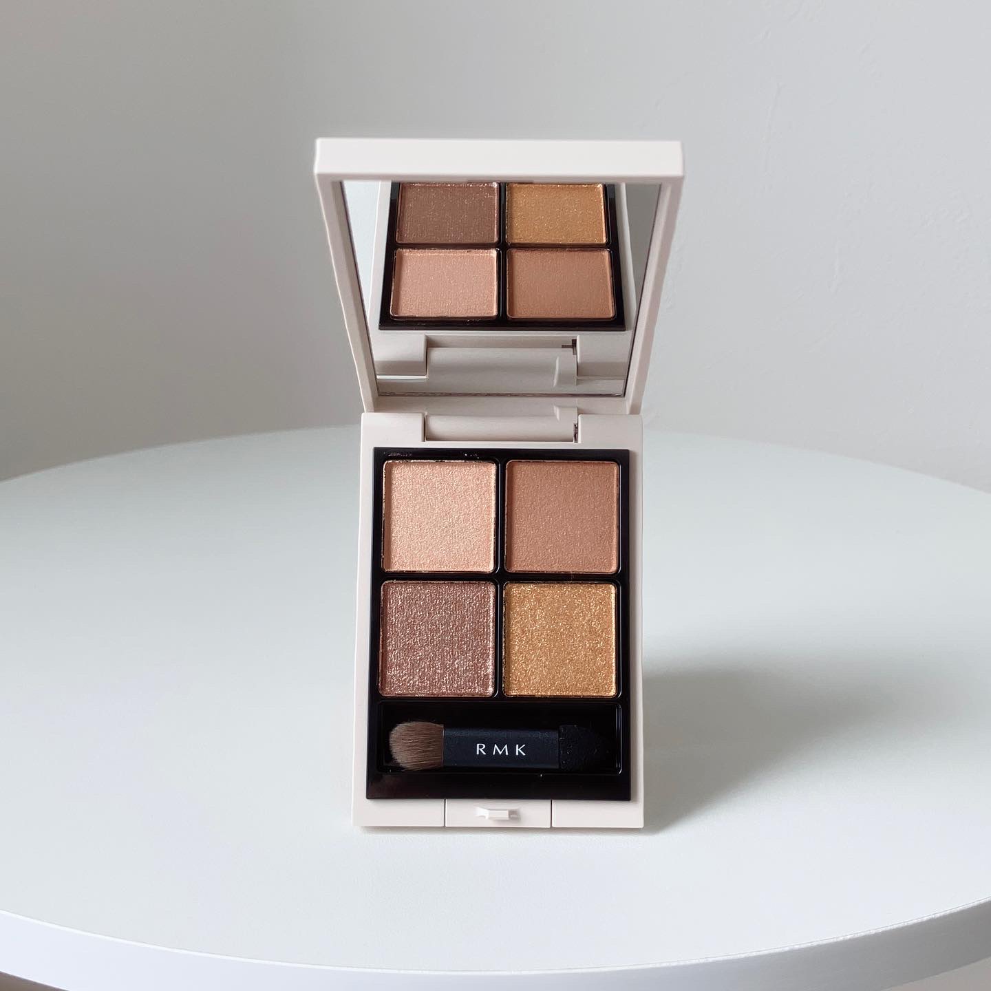 RMK シンクロマティック アイシャドウパレット/RMK/アイシャドウパレットを使ったクチコミ（1枚目）