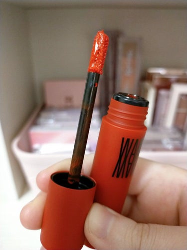 WAKEMAKE  リップペイントのクチコミ「WAKEMAKE  Lip Paint 03RED PAINTです。

カラーグラムの福袋のお.....」（2枚目）