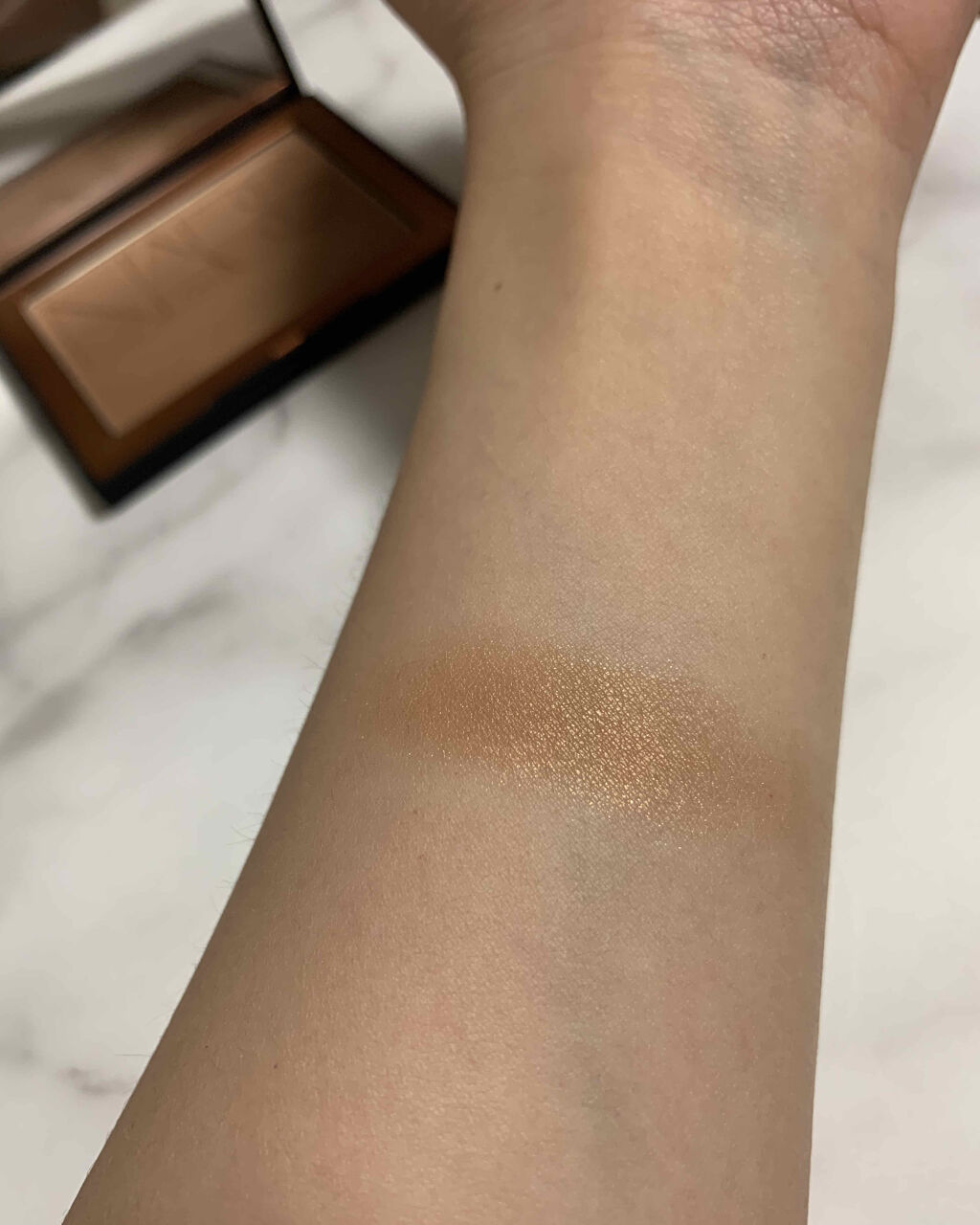 オイルインフューズド リップティント/NARS/リップティントを使ったクチコミ（2枚目）