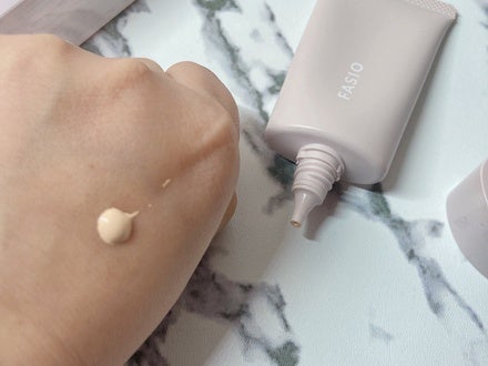 エアリーステイ BB ティント モイスト/FASIO/BBクリームを使ったクチコミ(1枚目)