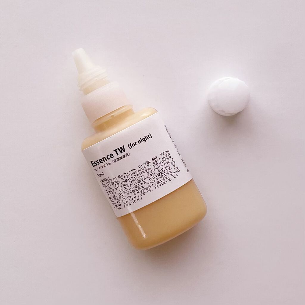 ビーエスコスメ エッセンスTWのクチコミ「☑︎夜用美容液
#ビーエスコスメ @bs_cosme .
#エッセンスTW
.
寝ているあいだ.....」（2枚目）