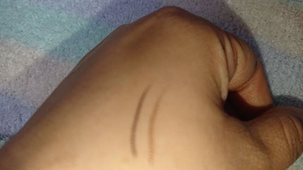 Leanani プレミアム ジェルアイライナーのクチコミ「ブラウンも購入しました!!
本当ににじまない!!
コシがあって書きやすい☺️
失敗したら.....」(3枚目)