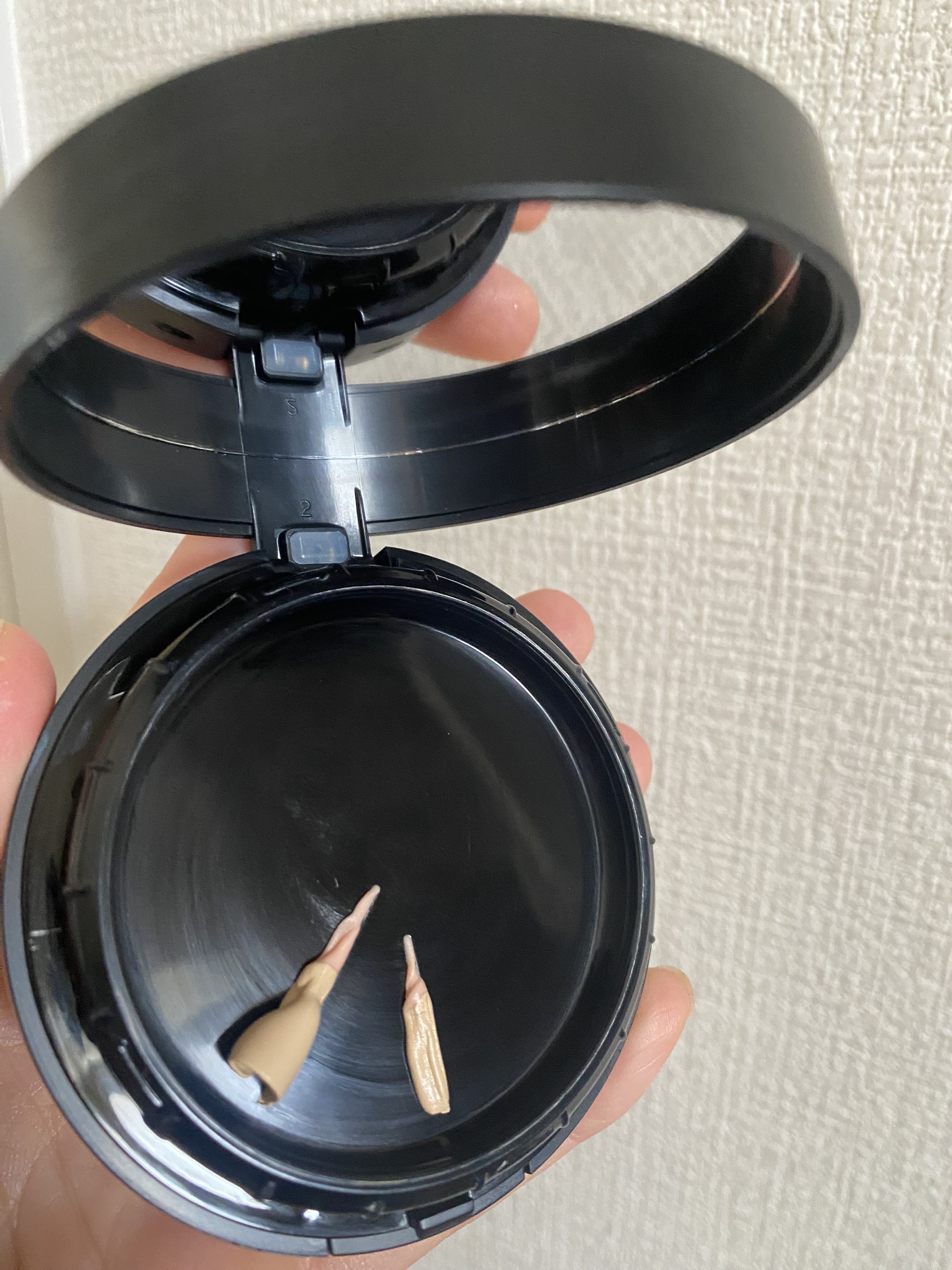 NNEグラインディングファンデーション ライトベージュ/NNE/その他ファンデーションを使ったクチコミ（3枚目）