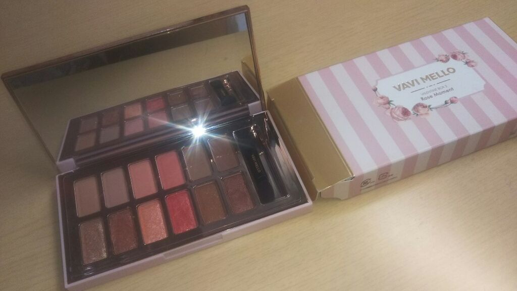 バレンタインボックス3ローズモーメント/VAVI MELLO/アイシャドウパレットを使ったクチコミ(1枚目)