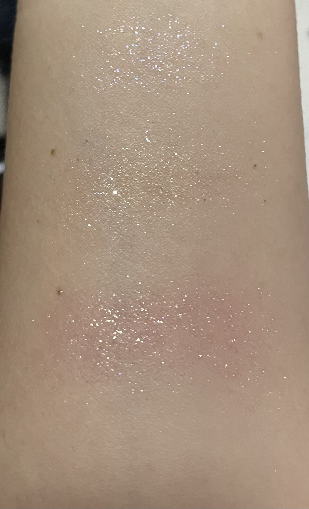 ラズル アイカラー/エレガンス ラズル /単色アイシャドウを使ったクチコミ（3枚目）