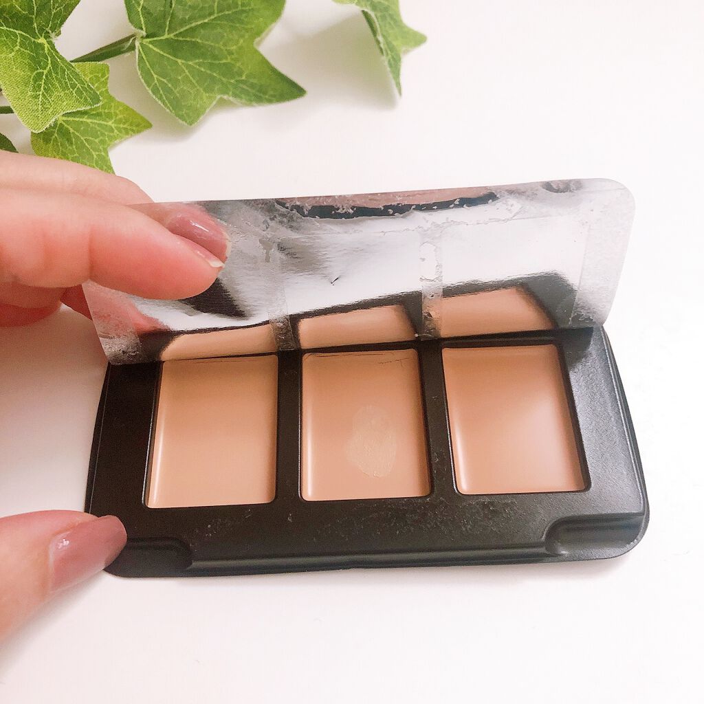 フローレス フィット/COVERMARK/クリーム・エマルジョンファンデーションを使ったクチコミ（2枚目）