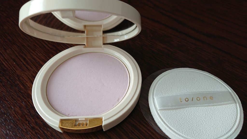 トーン デューイ モイスト プレストパウダー/to/one/プレストパウダーを使ったクチコミ（1枚目）