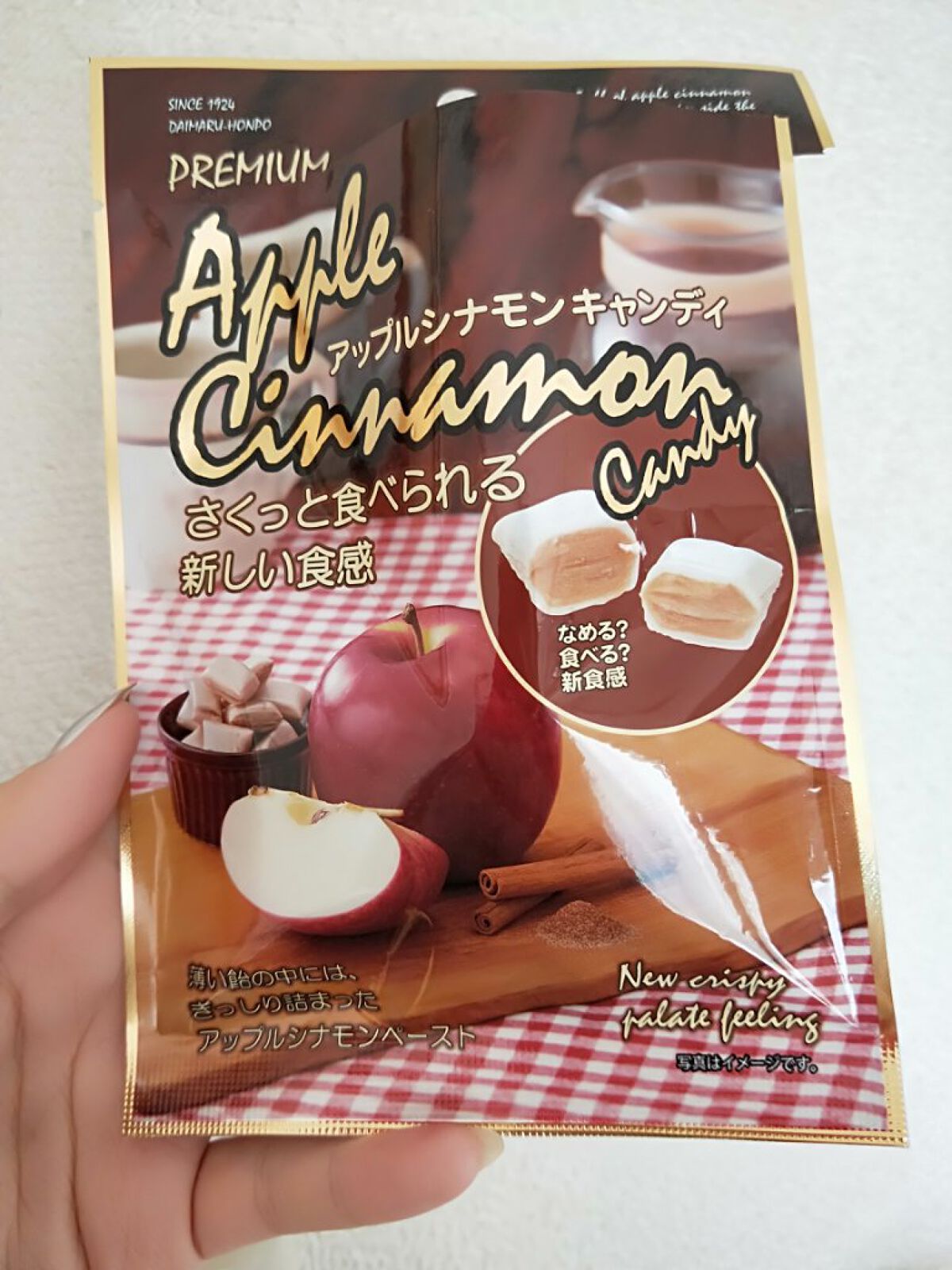 ♥️acochi♥️🍒🌻💅 on LIPS 「♡SHIRO亜麻ネイル7H09シルバー♡先日、家族の付き添いで..」(4枚目)