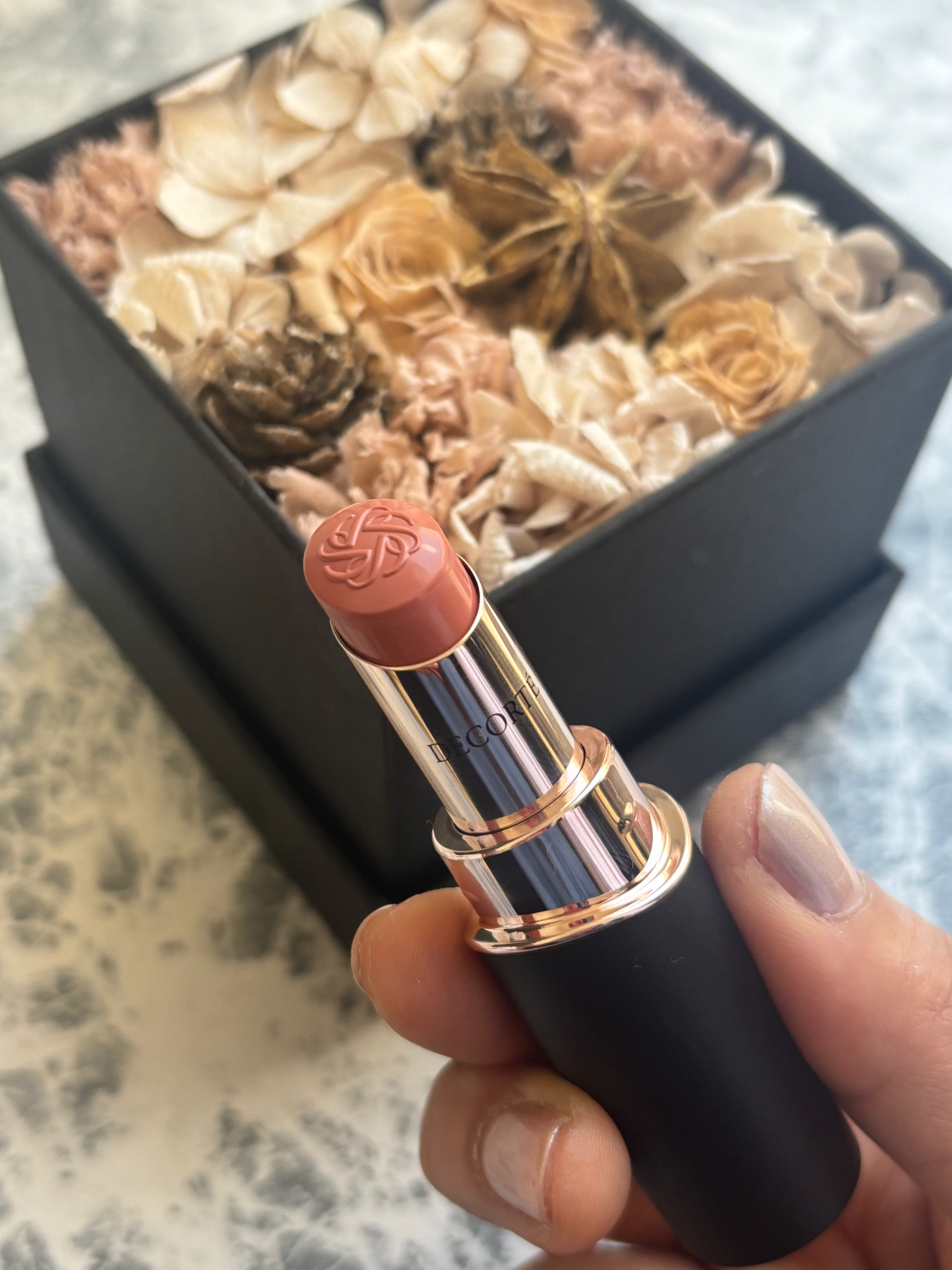 ルージュデコルテ　クリームグロウ 03G prima tutu/DECORTÉ/口紅を使ったクチコミ（2枚目）