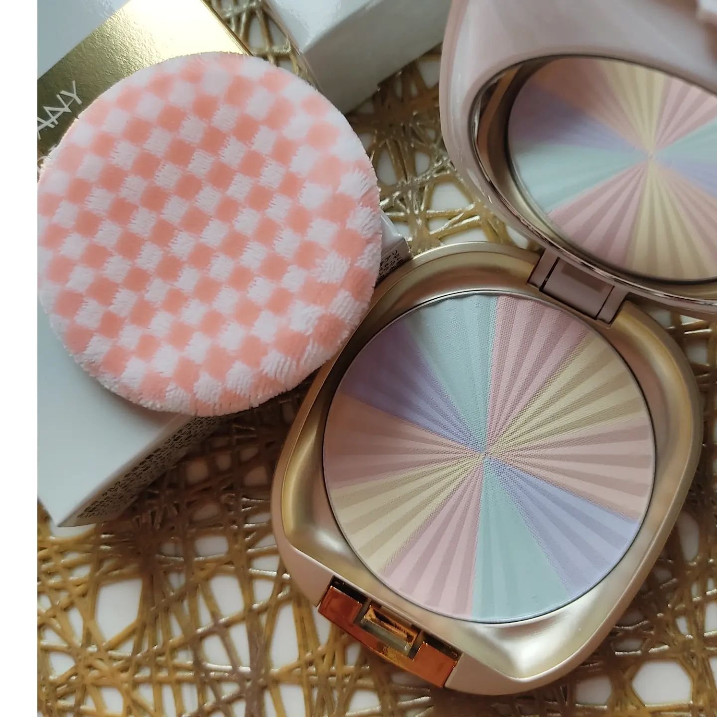 サンブロックルーセントパウダーex./ステファニー/プレストパウダーを使ったクチコミ（1枚目）