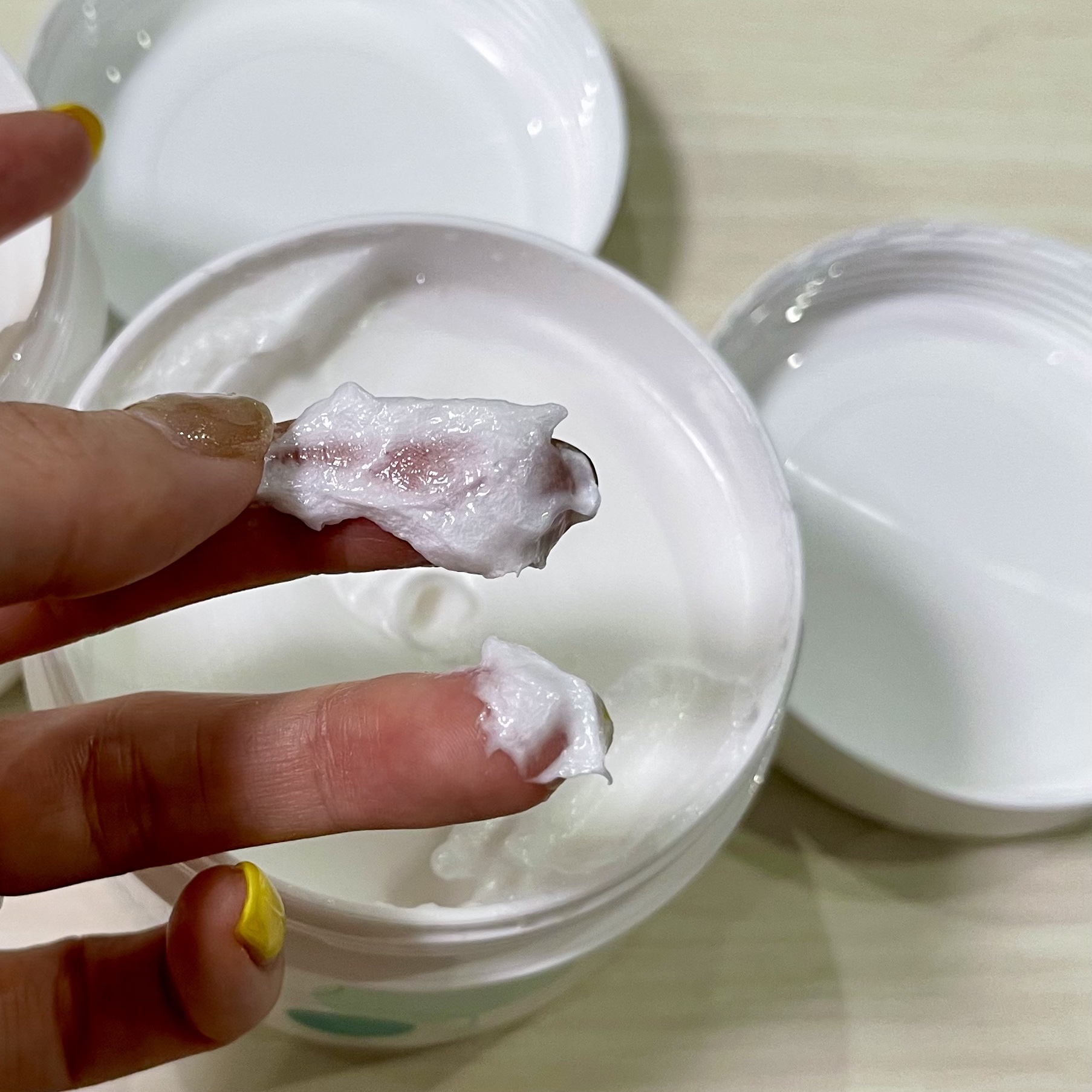 ダヴ クリームボディウォッシュ コンフォートモイスチャー/ダヴ/ボディソープを使ったクチコミ（3枚目）