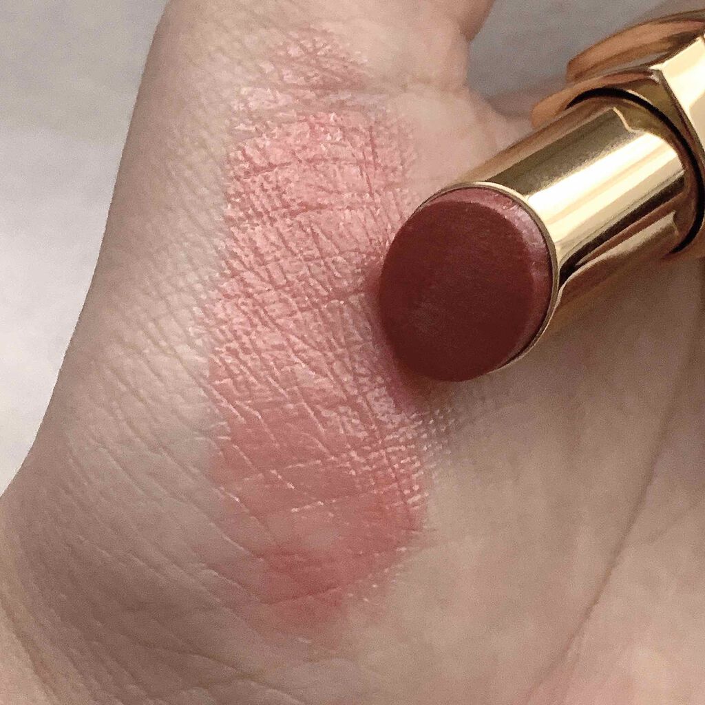 ルージュ ココ フラッシュ 82 ライヴ/CHANEL/口紅を使ったクチコミ（2枚目）