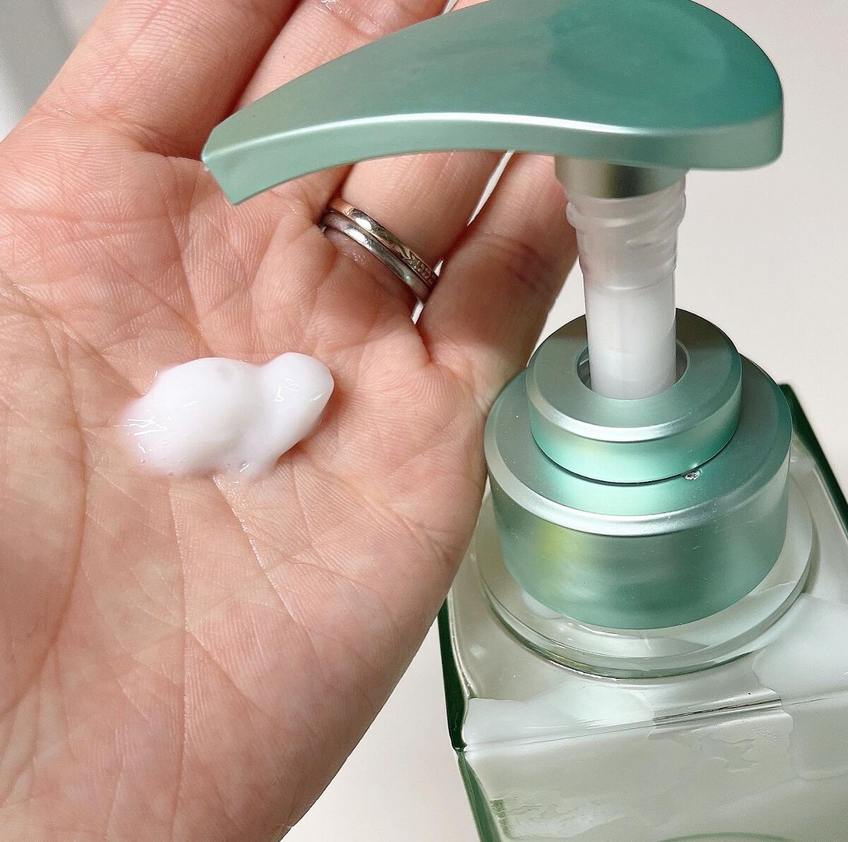 プルント コントロール美容液シャンプー/トリートメント/Purunt./市販シャンプーを使ったクチコミ(4枚目)