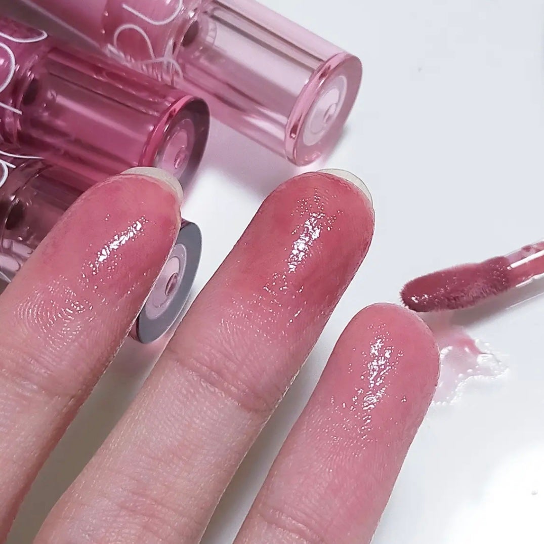 グラスティングカラーグロス/rom&nd/リップグロスを使ったクチコミ(1枚目)