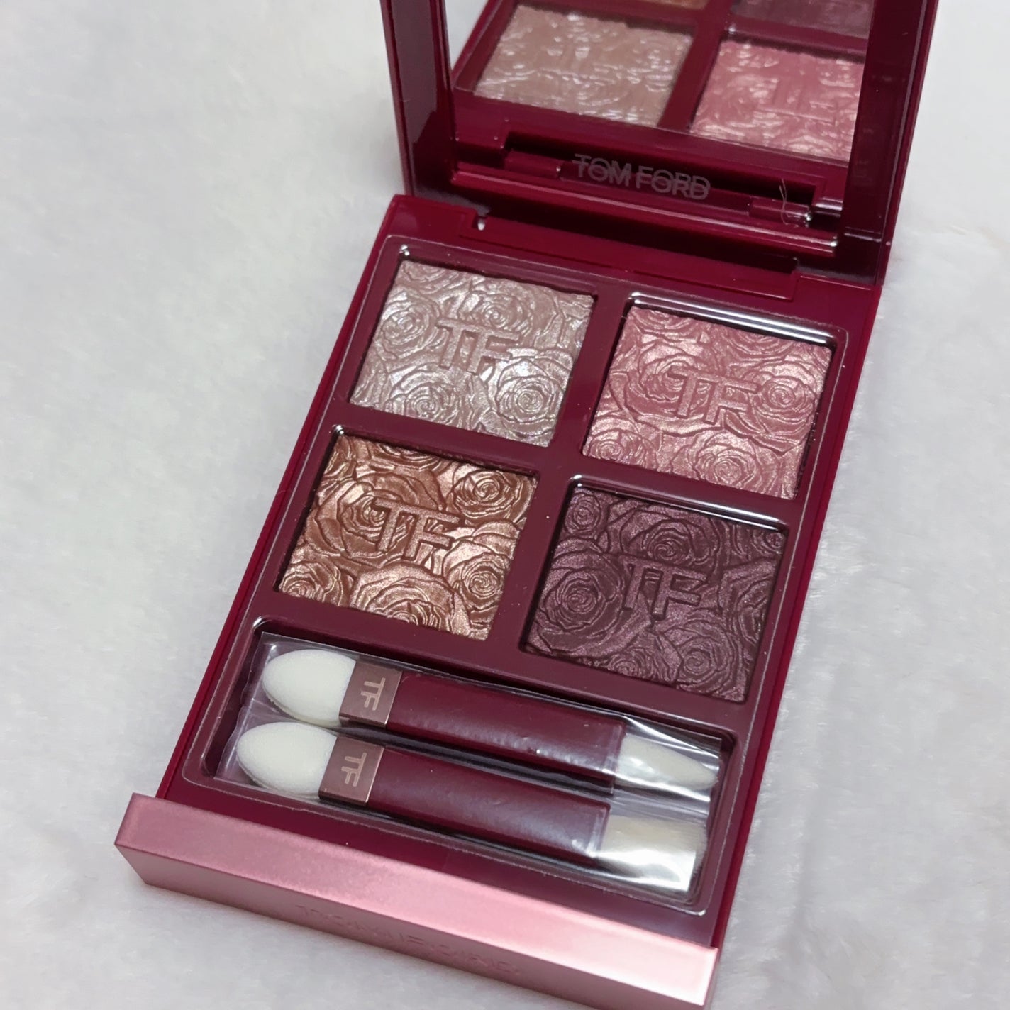 Ruu on LIPS 「TOMFORDアイカラー クォード01ローズエクスポーズド何が..」(1枚目)