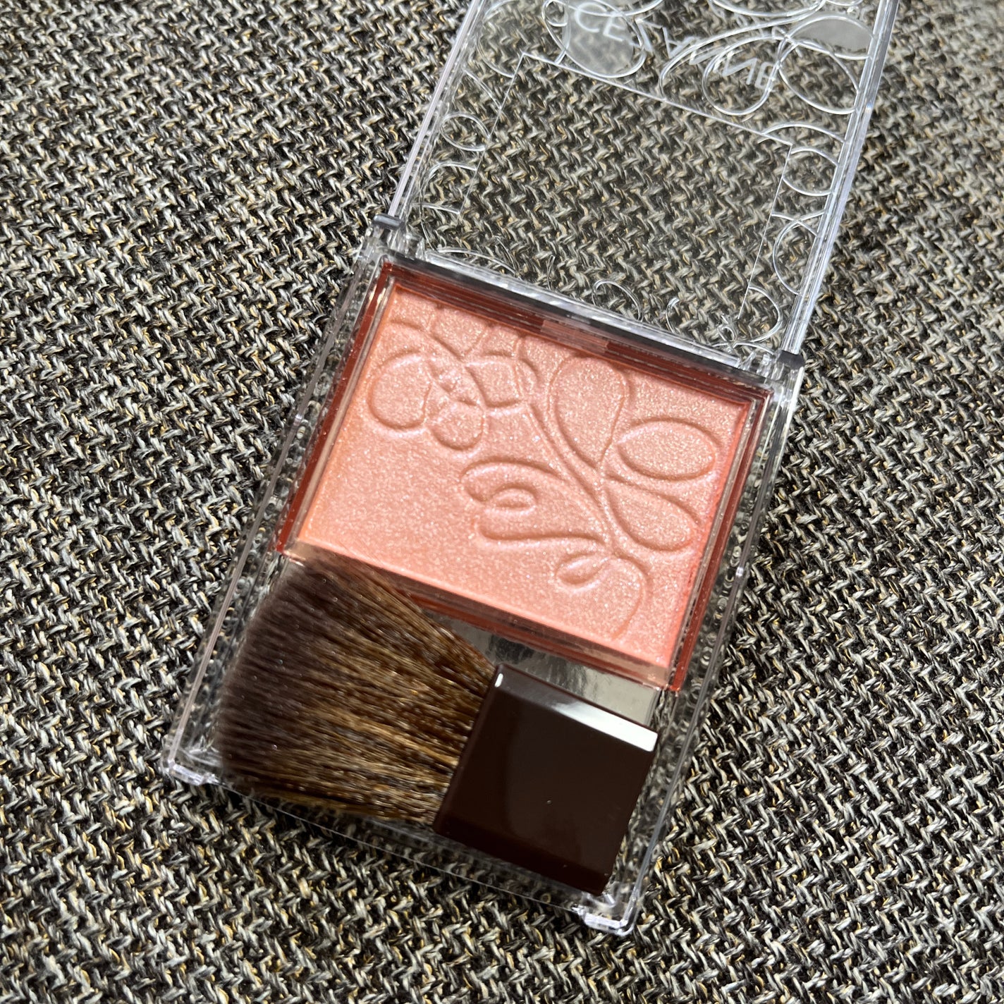 パールグロウニュアンサー/CEZANNE/パウダーハイライトを使ったクチコミ(1枚目)