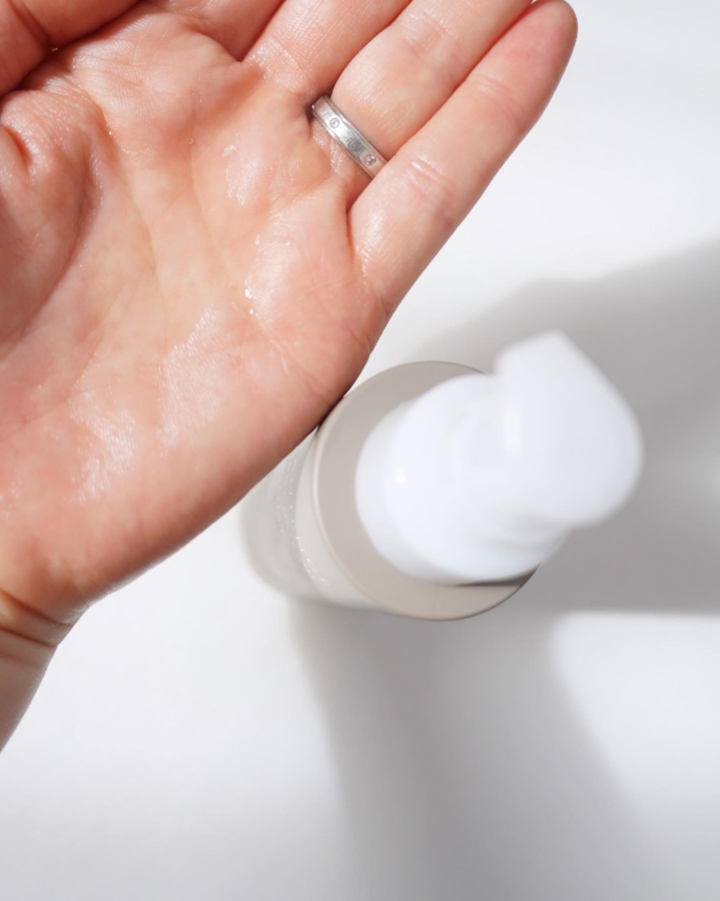 R-21 ボタニエンス ストレートヘアオイル モイスト/サンコール/ヘアオイルを使ったクチコミ(4枚目)