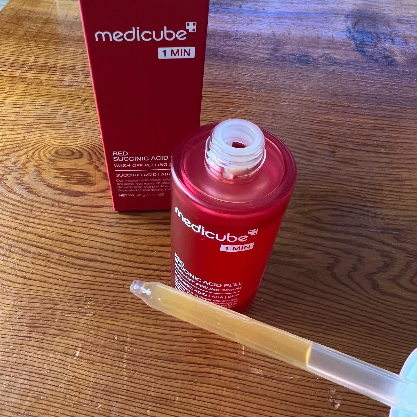 レッドアクネピーリングセラム/MEDICUBE/美容液を使ったクチコミ（2枚目）