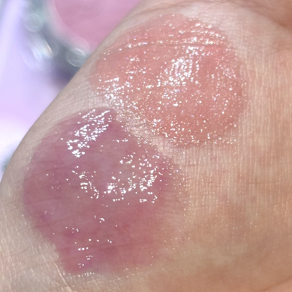 ジルスチュアート　クリスタルブルーム　リップブーケ セラム 111 happiness petal pink＜サクラブーケ＞（限定色）/JILL STUART/リッププランパーを使ったクチコミ（3枚目）