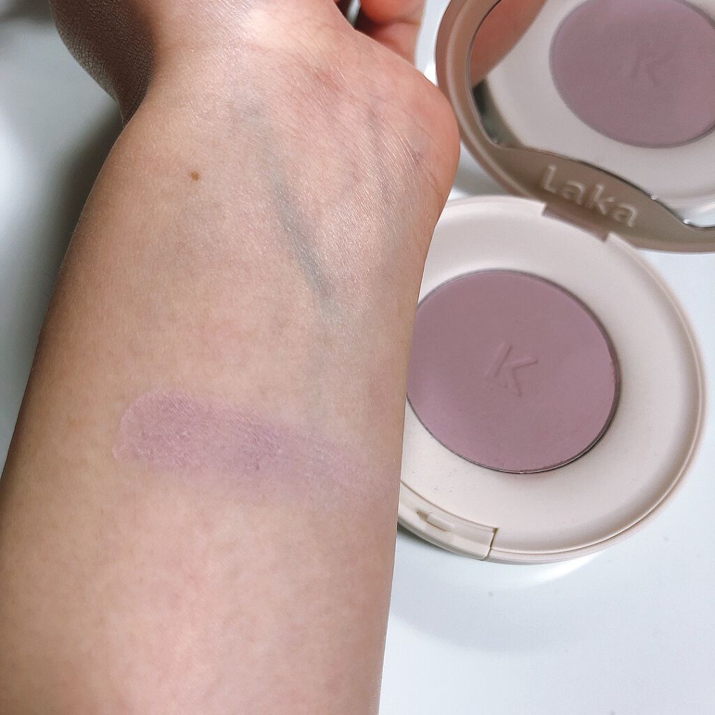 バイタルシアーブラッシャー/Laka/パウダーチークを使ったクチコミ（3枚目）