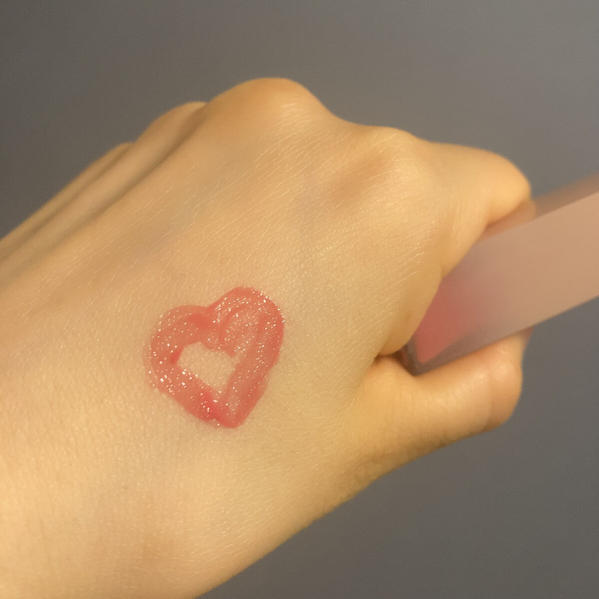 リップアーマーⅩ X05 ハートキャッチャー/KiSS/口紅を使ったクチコミ（3枚目）