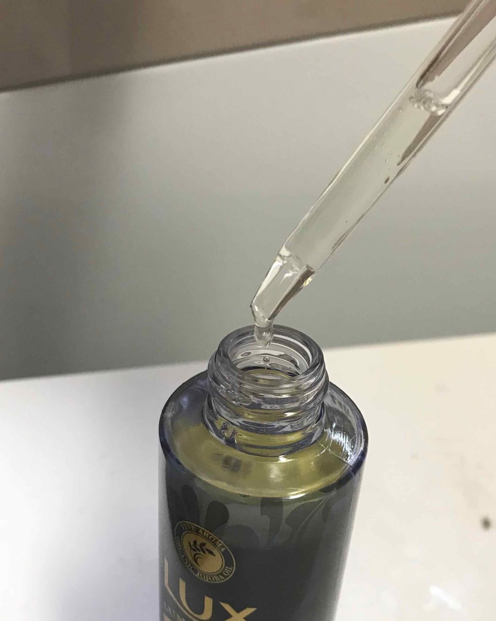 LUX ルミニーク リッチリペア セラムのクチコミ「#ラックス ルミニーク リッチリペアセラム


これは感動…

自分史上1番効果あると思った洗.....」（3枚目）