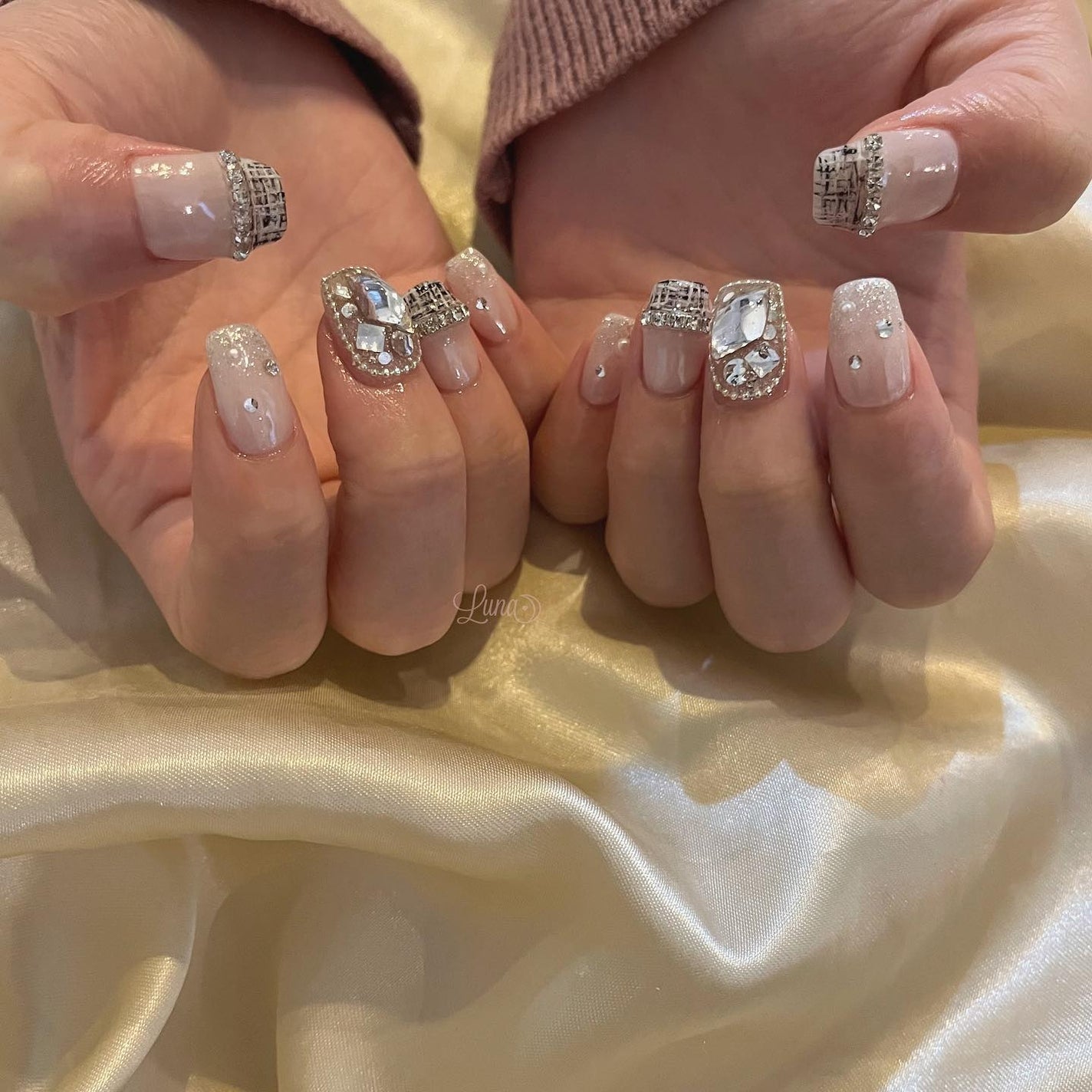 Iuna. Mizuki on LIPS 「.スペシャルプラン🖤✨#nail#nailstagram#ge..」(1枚目)