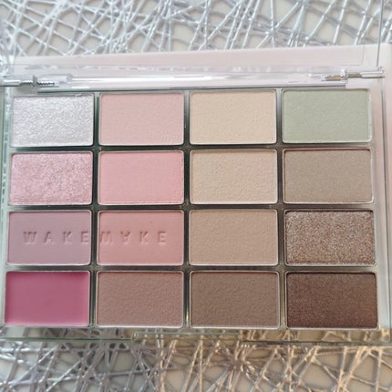 ソフトブラーリングアイパレット/wakemake/アイシャドウパレットを使ったクチコミ(1枚目)