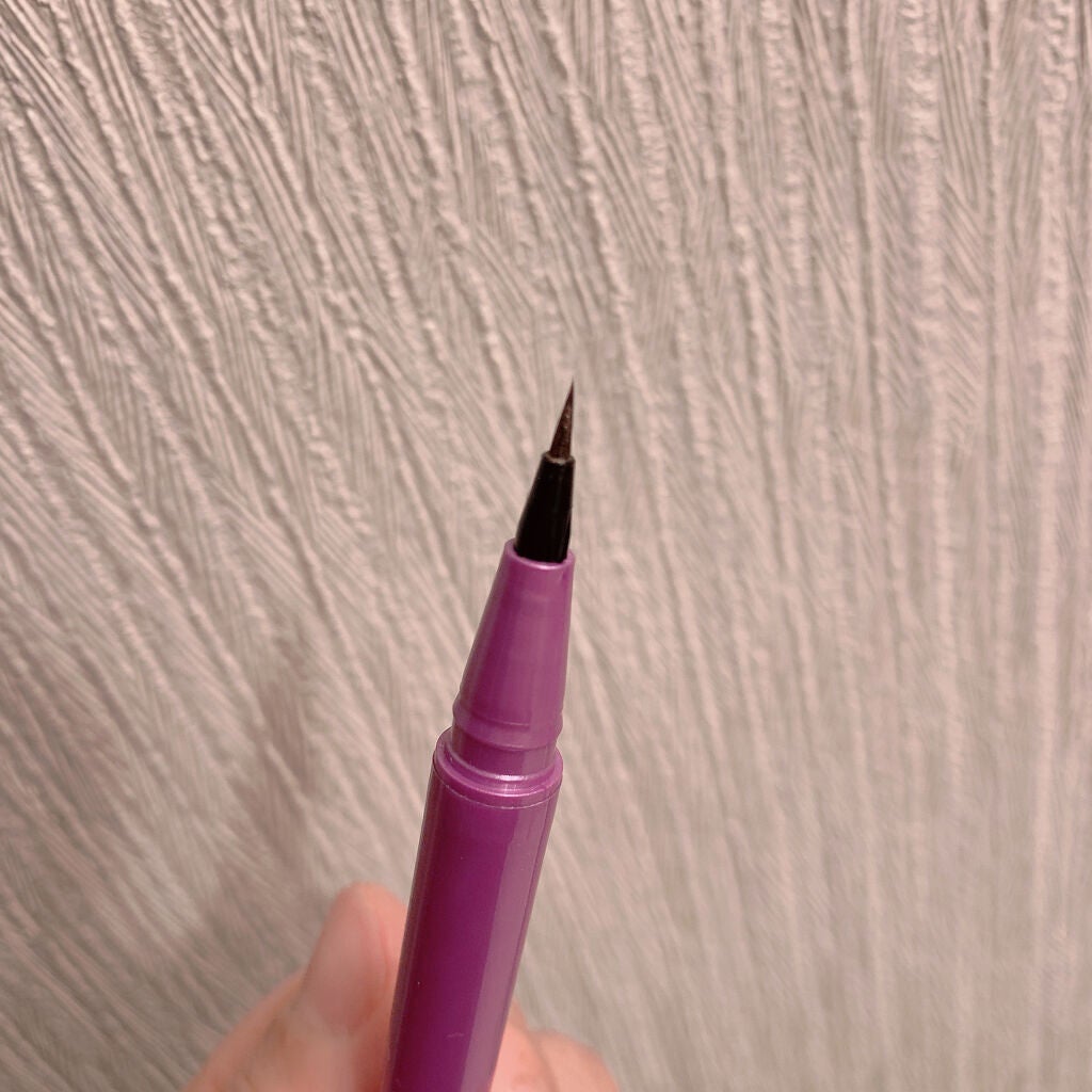 「密着アイライナー」ショート筆リキッド/デジャヴュ/リキッドアイライナーを使ったクチコミ(2枚目)