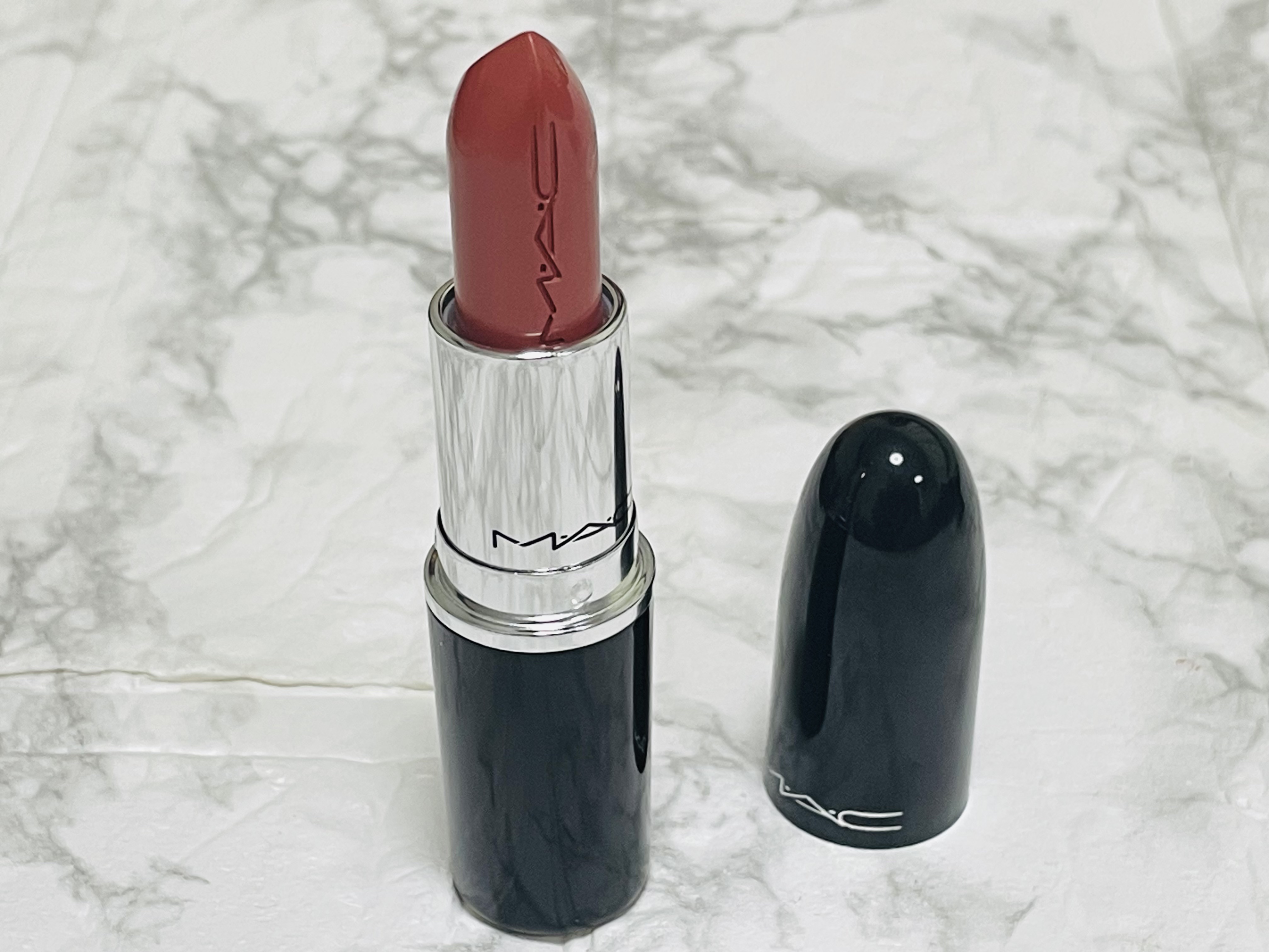 ラスターガラス リップスティック/M・A・C/口紅を使ったクチコミ（2枚目）