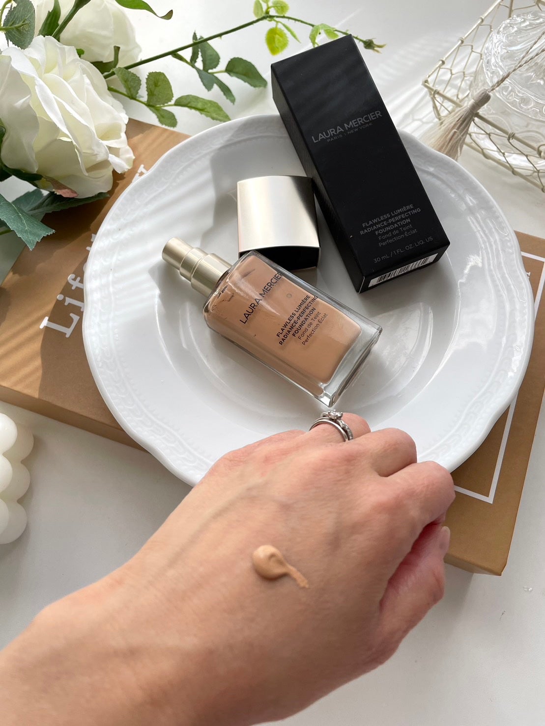 フローレス ルミエール ラディアンス パーフェクティング ファンデーション/ローラ メルシエ/リキッドファンデーションを使ったクチコミ(3枚目)