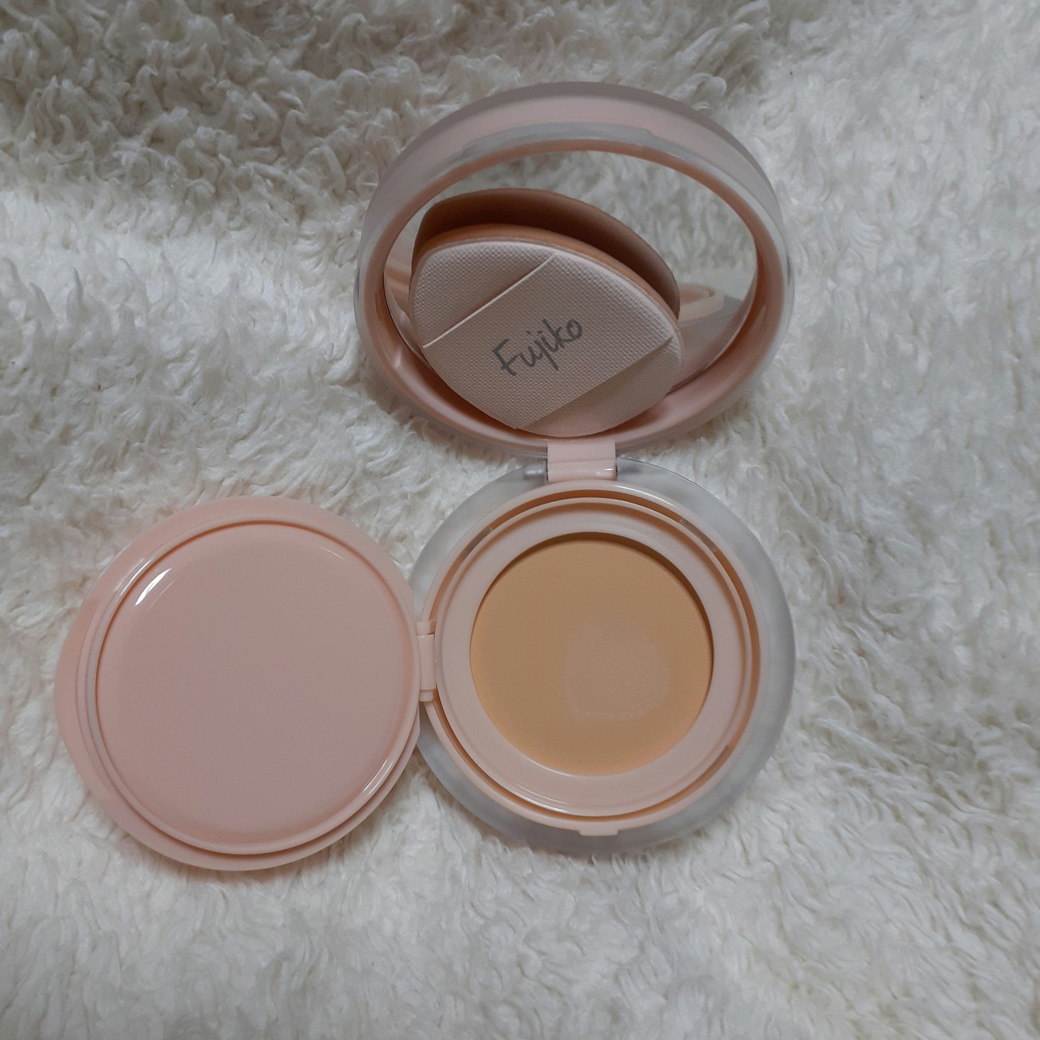 お直しパクト 01 ライトベージュ/Fujiko/クリーム・エマルジョンファンデーションを使ったクチコミ（2枚目）