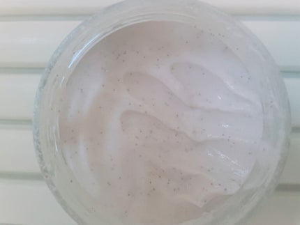 ダヴ ふわとろクリーミースクラブ ザクロ&シアバター/ダヴ/ボディスクラブを使ったクチコミ(1枚目)